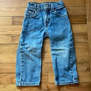 Levi’s 3T jeans 550